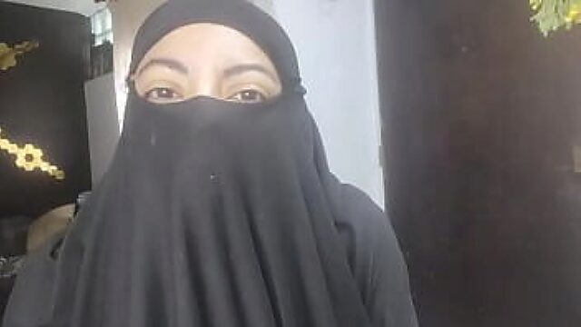 Arab Wife Squirts On Niqab While Hubby Prays