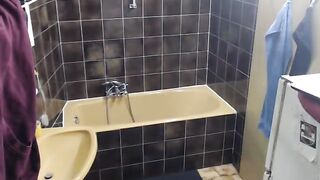 Voyeur Shower Filmed Live