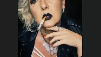 Naughty Smoking Milf Smokes Sloppy Her Camel 100 And Has Lots Of Spit For You*Black Lips*Leatherjacket*Corkcigarette*Vinyl High Boots*Dominant Smoke*